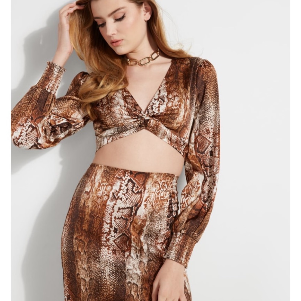 Guess Sahara Twist-Front Printed Crop Top